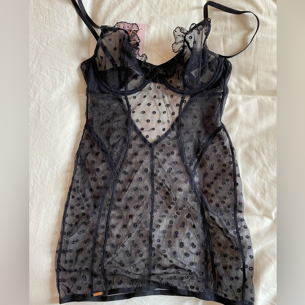 savage x fenty daisy black ruffle underwire slip